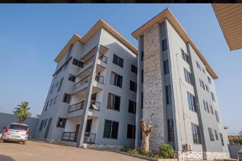 Cozy Penthouse ,Accra Ghana Owuraman Екстериор снимка