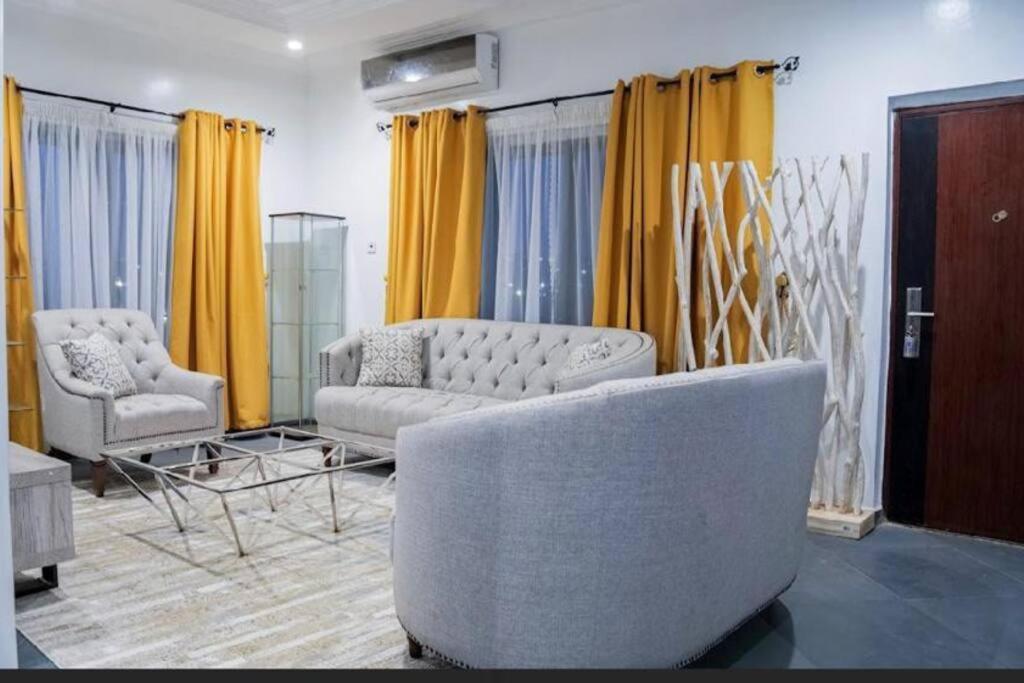 Cozy Penthouse ,Accra Ghana Owuraman Екстериор снимка